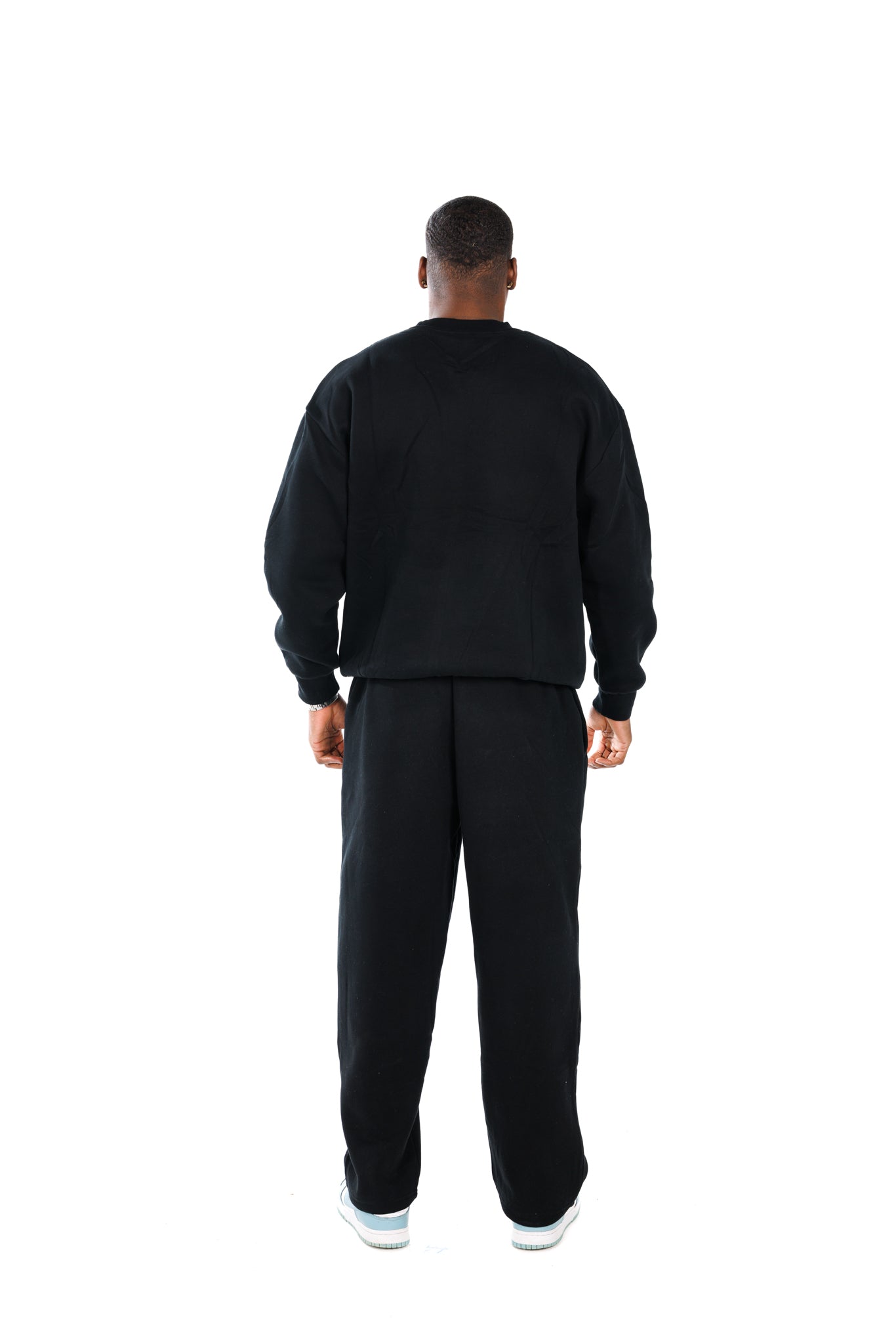 'Central' Crewneck - Black